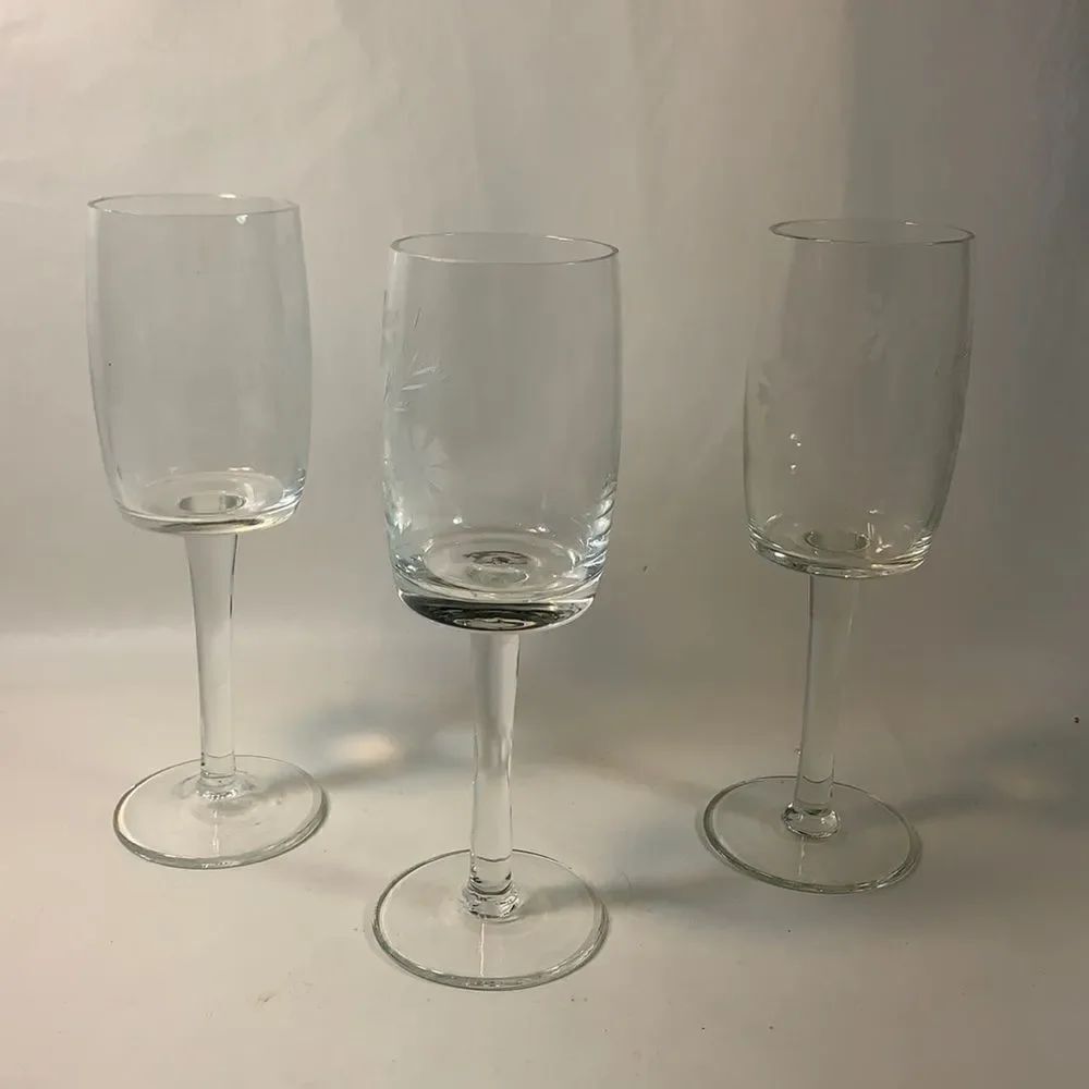 Set 3 Glass Stemware 6 Ounces White Flower Etching Vintage Bar Cocktail Dining